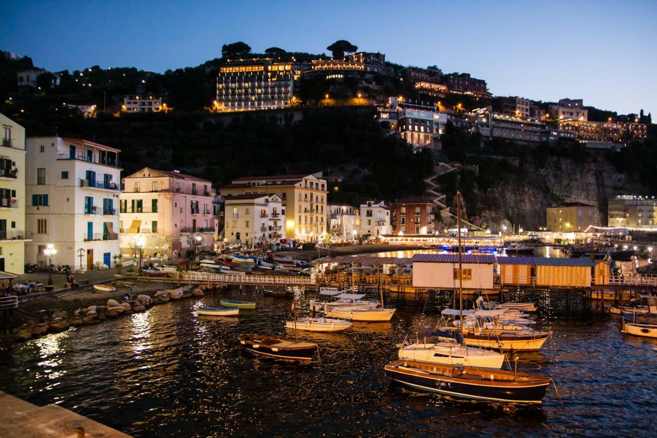 B&B Syrentum Sorrento Exterior photo